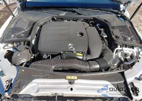 2019 Mercedes-Benz C 300 z USA, uszkodzony, nr VIN 55SWF8DB9KU288770